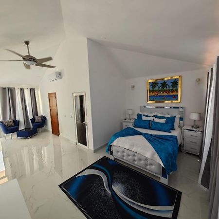 Residencial Las Palmeras De Willy Boca Chica Buitenkant foto